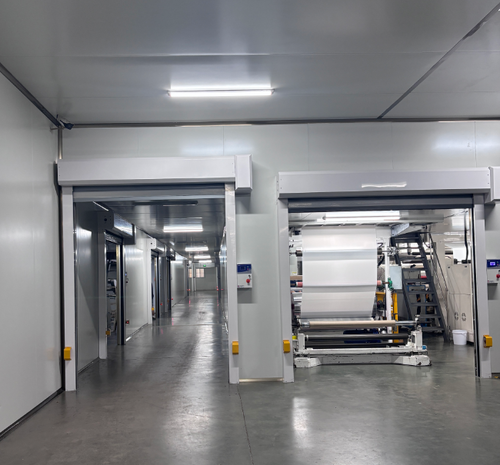 Dernières nouvelles de l'entreprise LU Reflective termine la modernisation complète de l'usine