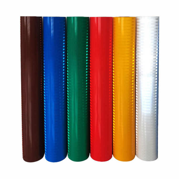 ASTM D 4956 Type IV: feuille réfléchissante prismatique à haute intensité imprimable 4x150 pieds