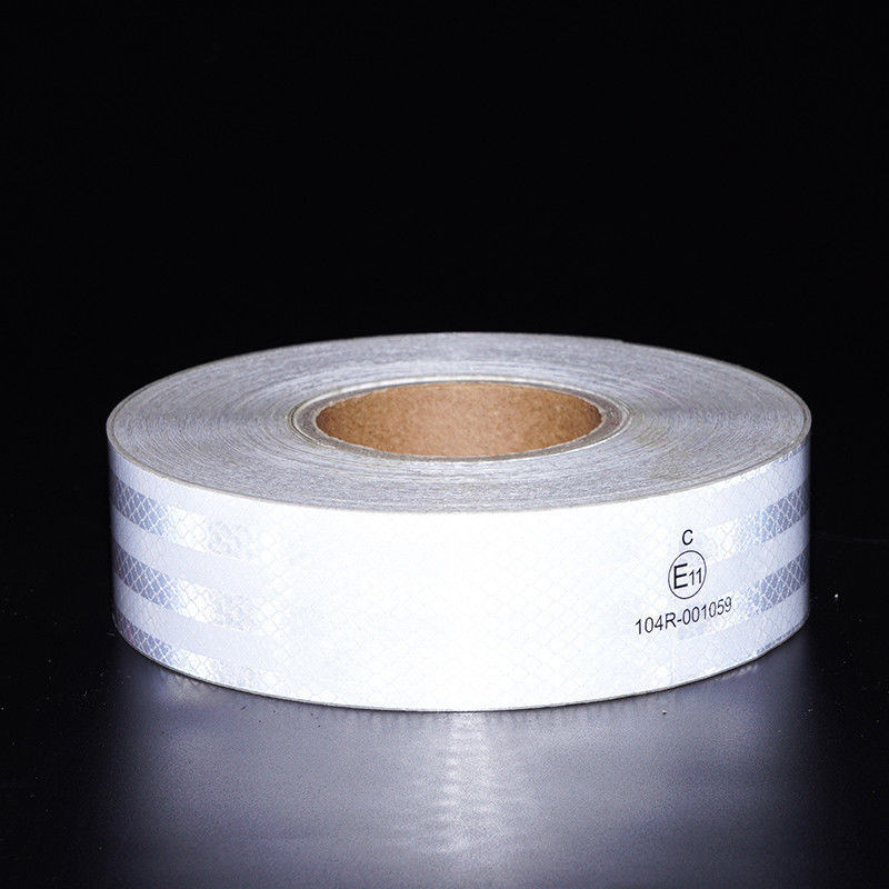 Rouleau de ruban réfléchissant prismatique ECE 104r de 2 pouces * 150 pieds Blanc Jaune Rouge Radium pour véhicules