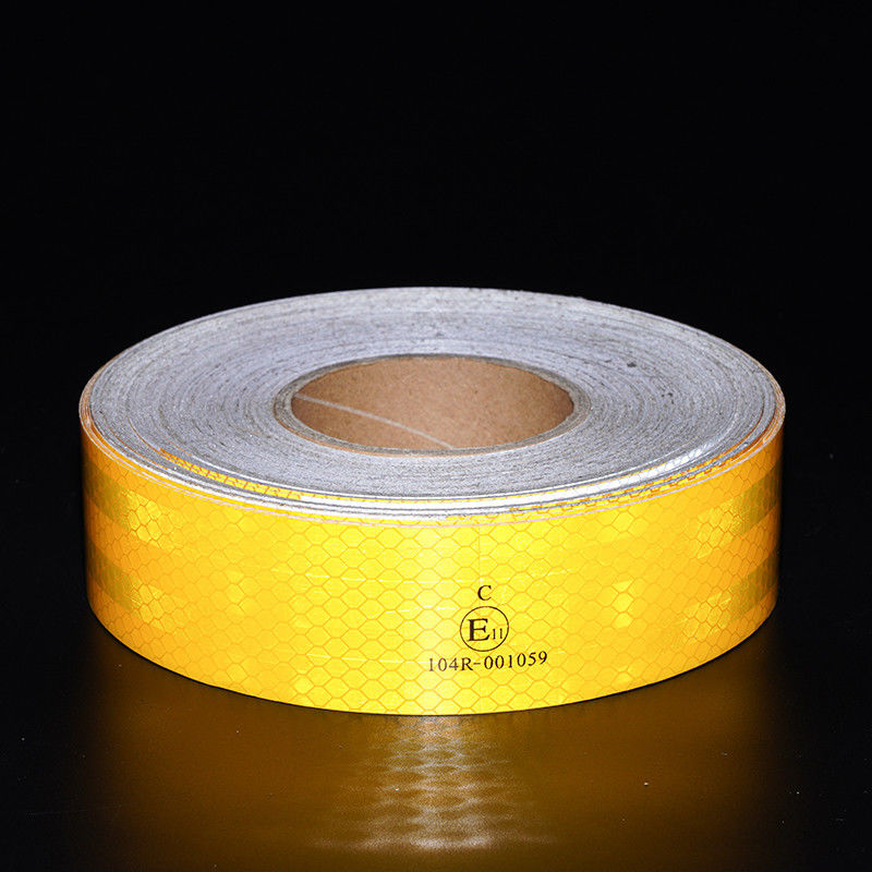 Rouleau de ruban réfléchissant prismatique ECE 104r de 2 pouces * 150 pieds Blanc Jaune Rouge Radium pour véhicules