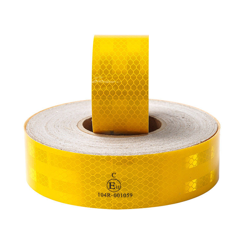 Tape réfléchissante prismatique de véhicule blanche rouge jaune acrylique ECE 104 pour avertissement de sécurité de camion