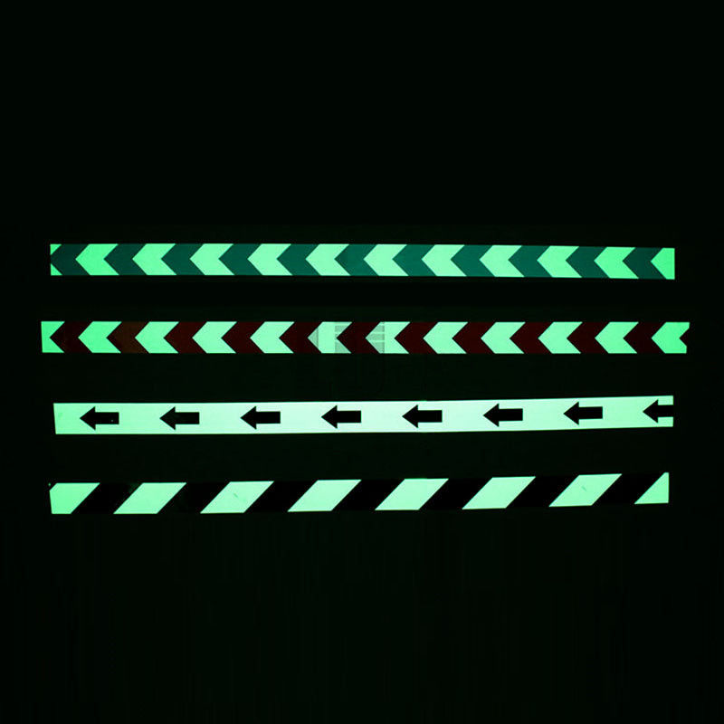 PVC Nuit lumineuse dans l'obscurité Photoluminescence Vinyle auto-adhésif Signes d'avertissement de sécurité imprimés Nuit lumineuse lumineuse