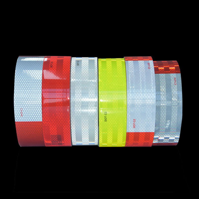 Autocollant réfléchissant réflecteur Polyester réfléchissant ECE 104R DOT-C2 Camion Visibilité du véhicule Ruban adhésif