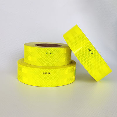Bon prix Ruban réfléchissant DOT C2 jaune fluorescent pour pieds étanches de 2 pouces x 150 pouces en ligne