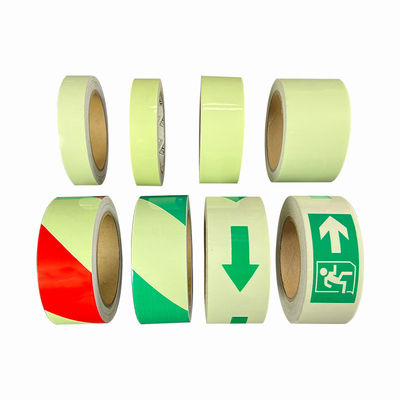 Bon prix Couleur verte High Bright Luminous Sticker Removable Glow dans le ruban foncé pour l'escalier en ligne