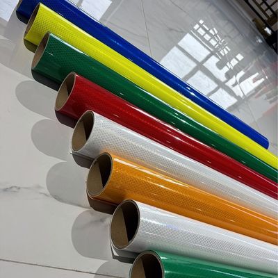 Bon prix 10 ans Vinyle réfléchissant de couleur fluorescente de qualité diamant pour les panneaux de signalisation routière en ligne