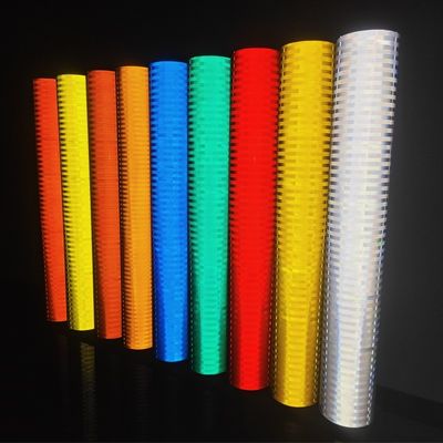 Bon prix Vinyle prismatique à haute intensité réfléchissante EGP pour les panneaux de signalisation temporaires en ligne