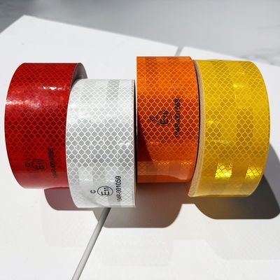 Bon prix Tape réfléchissante à haute visibilité personnalisable 104R ECE de 2 pouces pour remorques en ligne