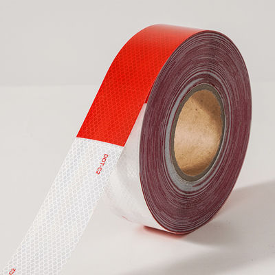 Bon prix 50 mm 2 pouces adhésif blanc rouge DOT C2 ruban adhésif de sécurité réfléchissant sur le camion pour les véhicules en ligne