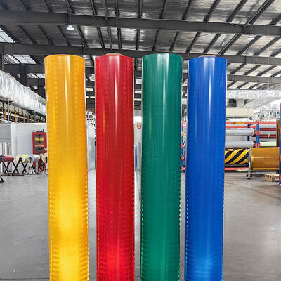 Bon prix Bande réfléchissante prismatique HIP de type IV ASTM D4956 avec une durée de vie de 10 ans et une structure microprismatique pour les panneaux routiers en ligne