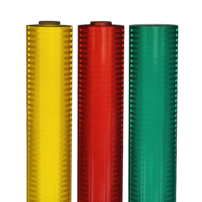 Bon prix Bandes réfléchissantes HIP avec garantie de 10 ans et technologie micro-prismatique pour panneaux de signalisation routière ASTM D4956 Type IV en ligne