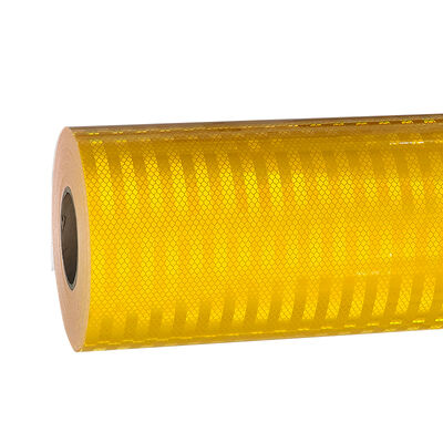 Bon prix Feuille réfléchissante prismatique à haute intensité jaune avec une durabilité extérieure de 10 ans, conforme à la norme ASTM D4956 de type IV et technologie réfléchissante microprismatique En ligne